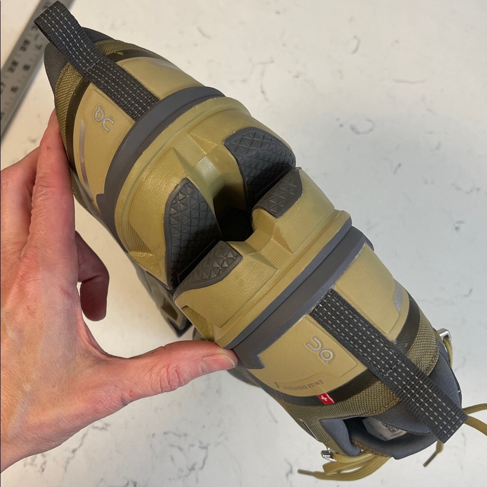 On Running Cloudwander Waterproof Hunter Safari M… - image 5